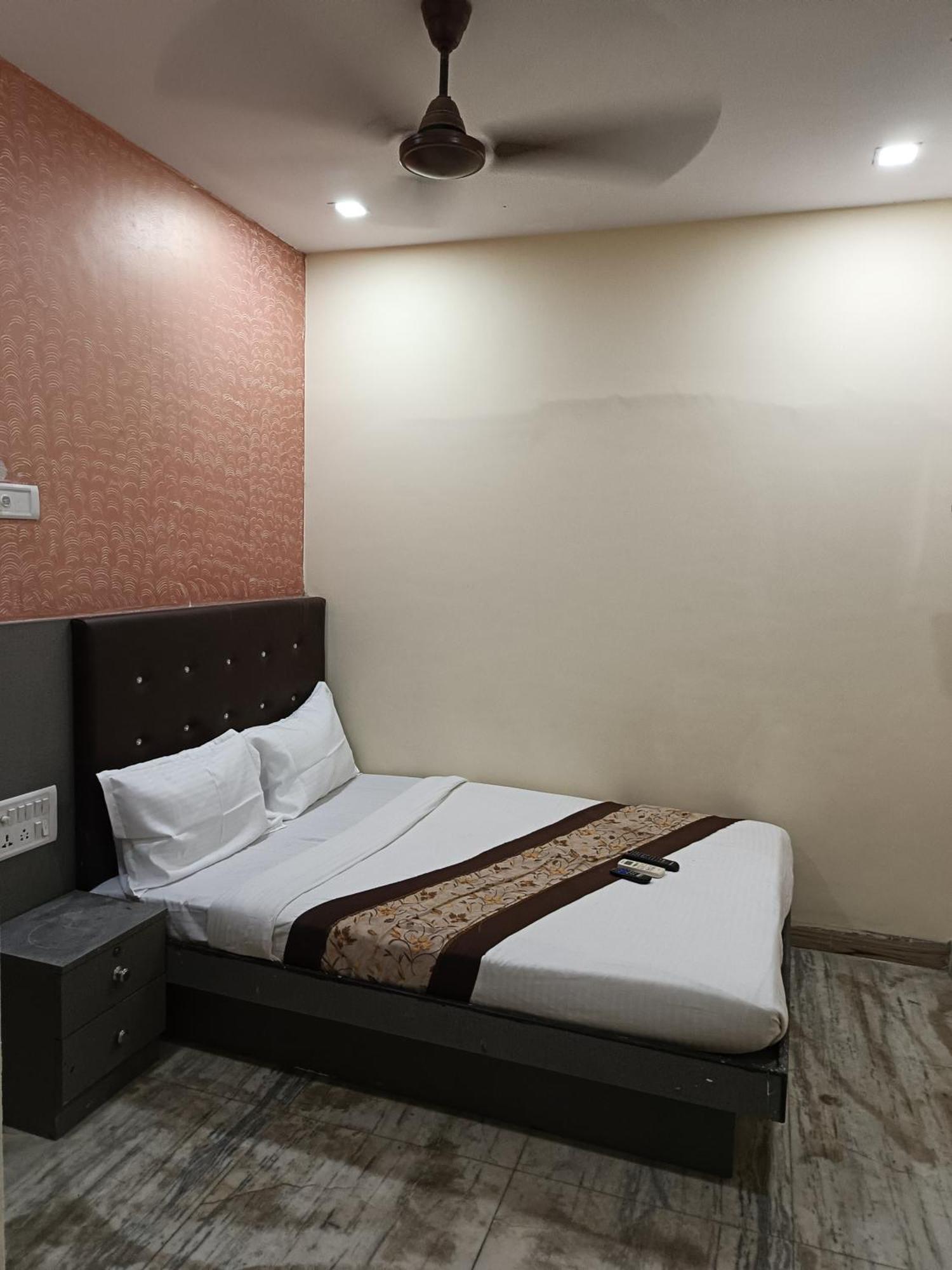Hotel Urban Comfort Bombaim Exterior foto